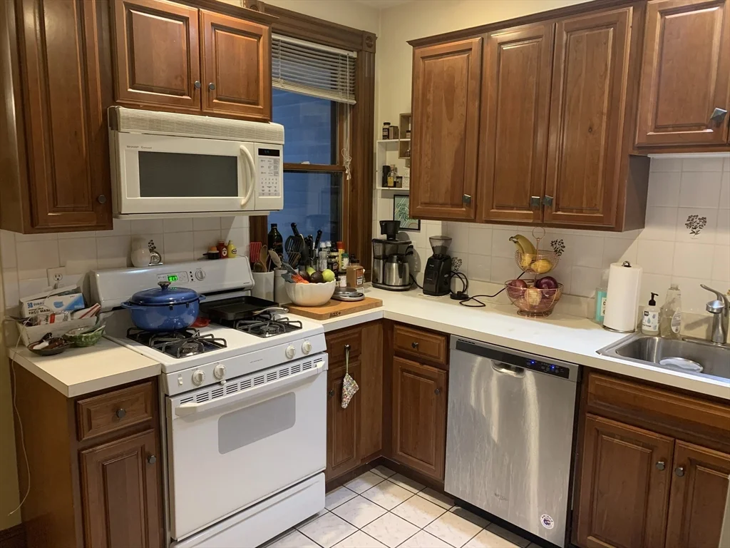 2 bed, 1 bath apartment for rent at 293 Shawmut Ave Unit 2, South End — photo 1 of 10