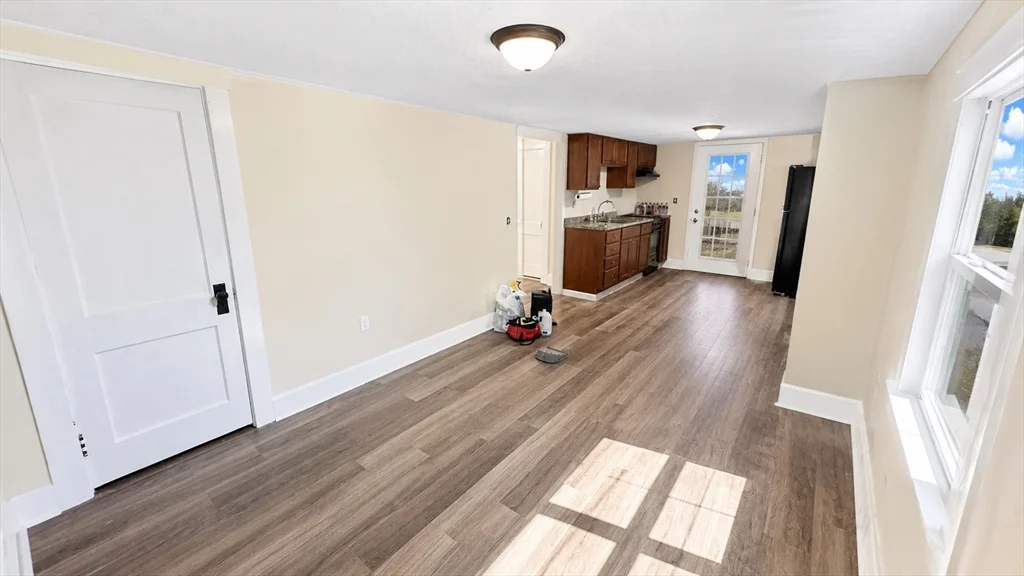 1 bed, 1 bath apartment for rent at 293 Shears St Unit 2, Wrentham — photo 5 of 10