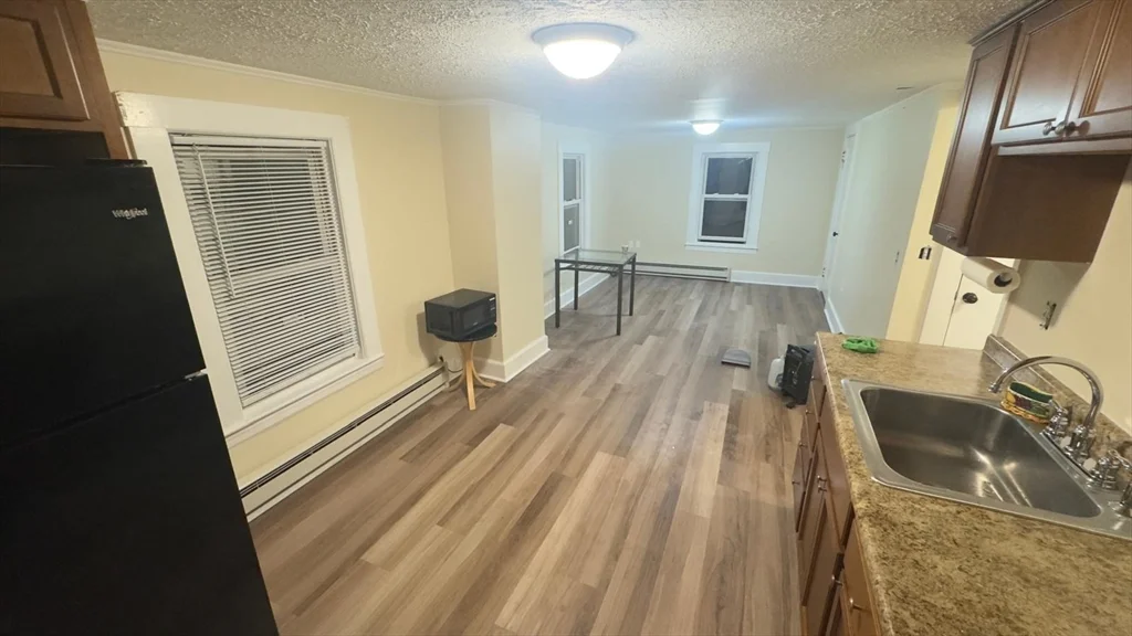 1 bed, 1 bath apartment for rent at 293 Shears St Unit 2, Wrentham — photo 7 of 10