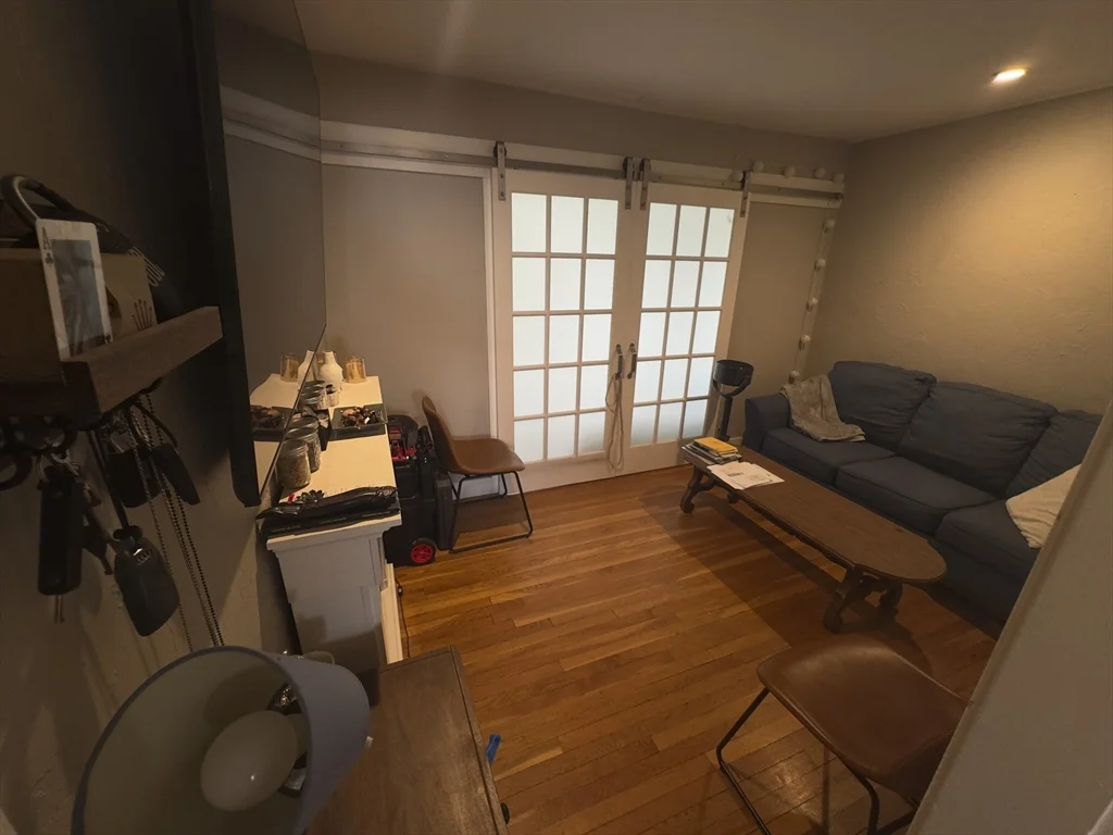 Studio bed, 1 bath apartment for rent at 293 Spring St Ext Unit 3, Glenwood — photo 3 of 19