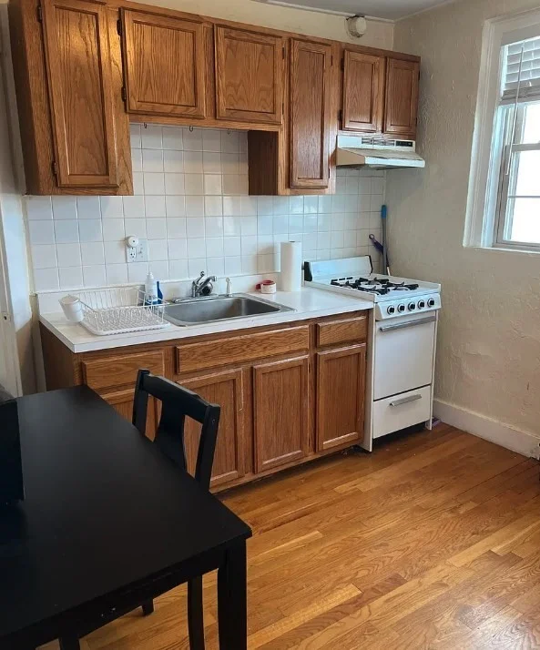 Studio bed, 1 bath apartment for rent at 293 Spring St Ext Unit 5, Glenwood — photo 8 of 22