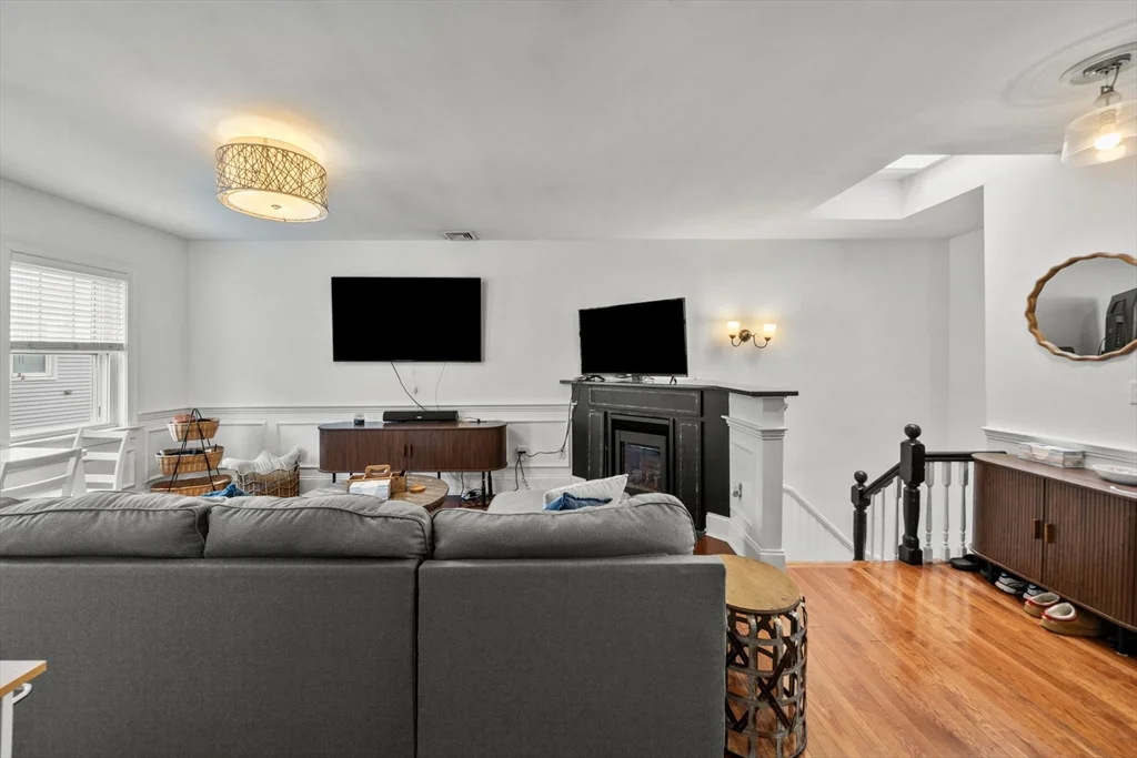 2 bed, 1 bath apartment for rent at 293 West Second St Unit 3, South Boston — photo 6 of 19