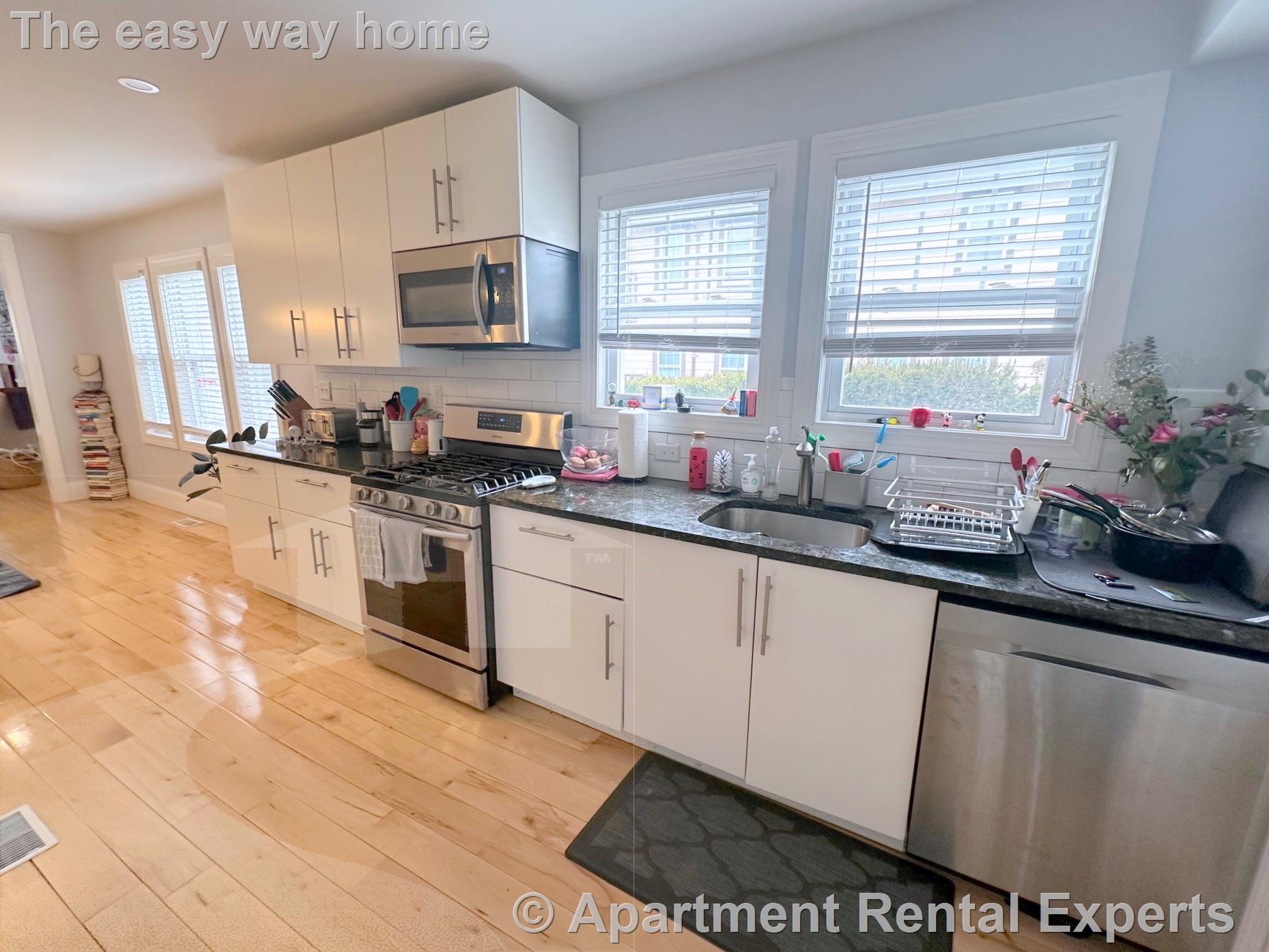 3 bed, 2 bath apartment for rent at 294 Arlington St, Cambridge Line — photo 1 of 38