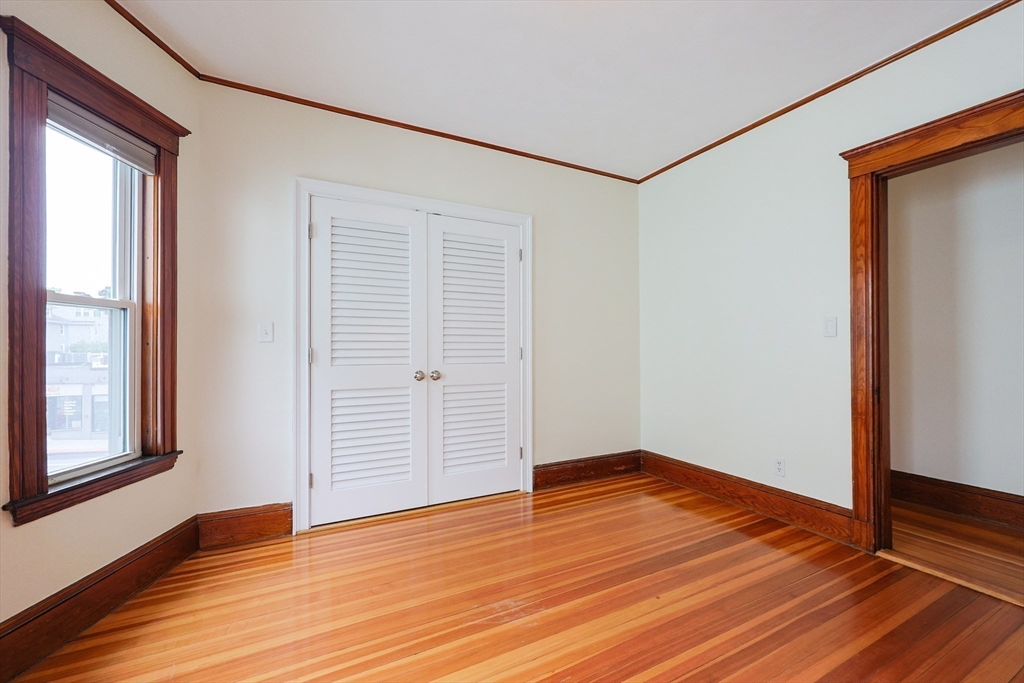 3 bed, 2 bath apartment for rent at 294 Belmont St Unit 2, Watertown — photo 17 of 33