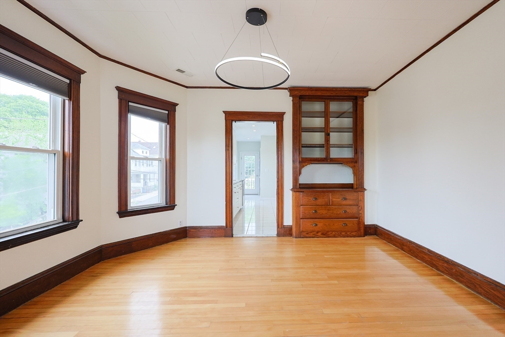 3 bed, 2 bath apartment for rent at 294 Belmont St Unit 2, Watertown — photo 10 of 33