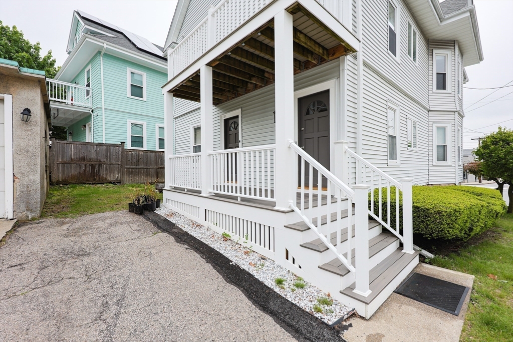 3 bed, 2 bath apartment for rent at 294 Belmont St Unit 2, Watertown — photo 31 of 33