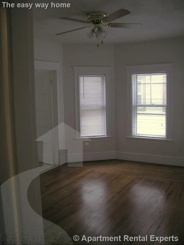 3 bed, 1 bath apartment for rent at 294 Boston Ave Unit B, Tufts — photo 2 of 11