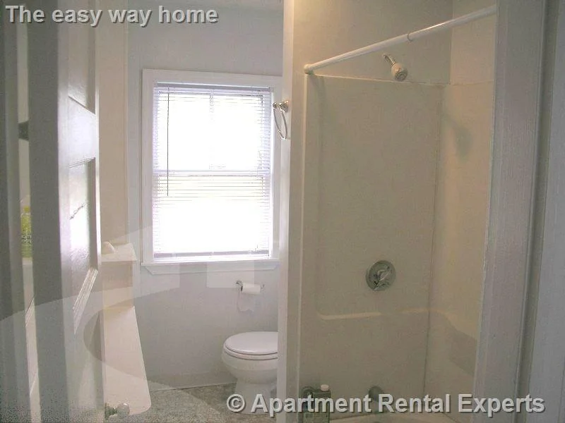 3 bed, 1 bath apartment for rent at 294 Boston Ave Unit B, Tufts — photo 9 of 11