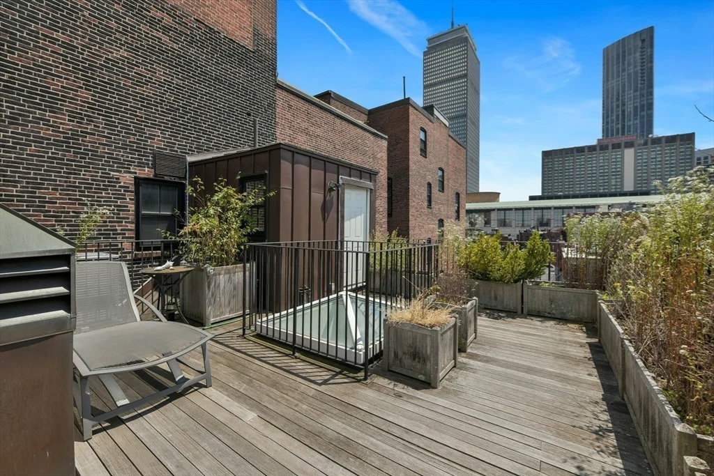 3 bed, 2 bath apartment for rent at 294 Commonwealth Ave Unit 2, Back Bay — photo 14 of 26