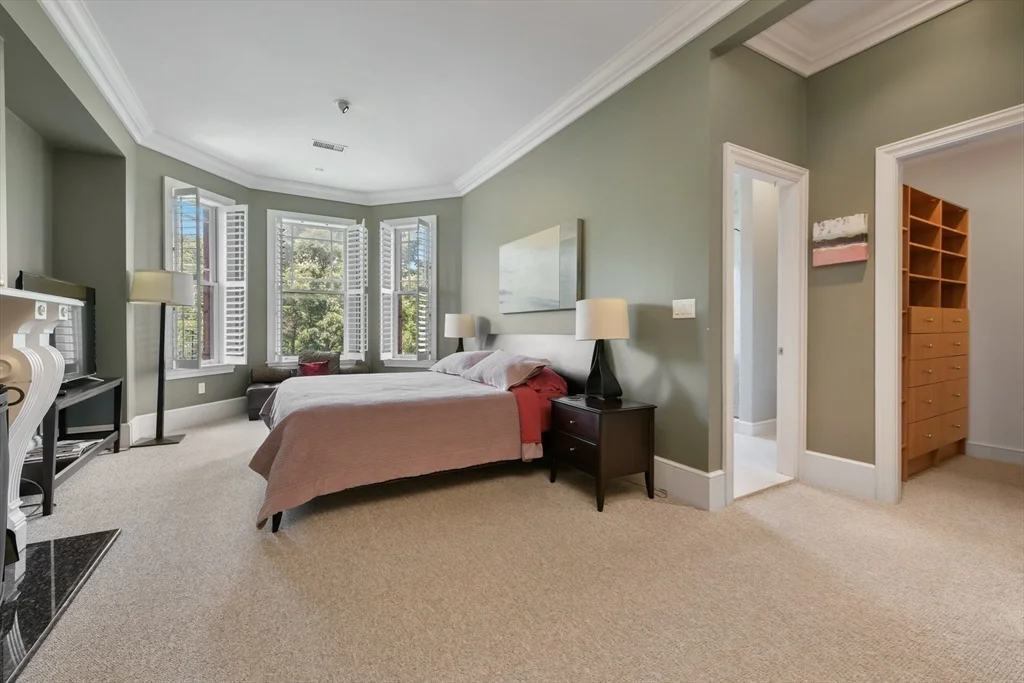 3 bed, 2 bath apartment for rent at 294 Commonwealth Ave Unit 2, Back Bay — photo 17 of 26