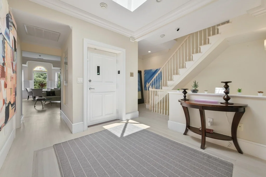 3 bed, 2 bath apartment for rent at 294 Commonwealth Ave Unit 2, Back Bay — photo 13 of 26