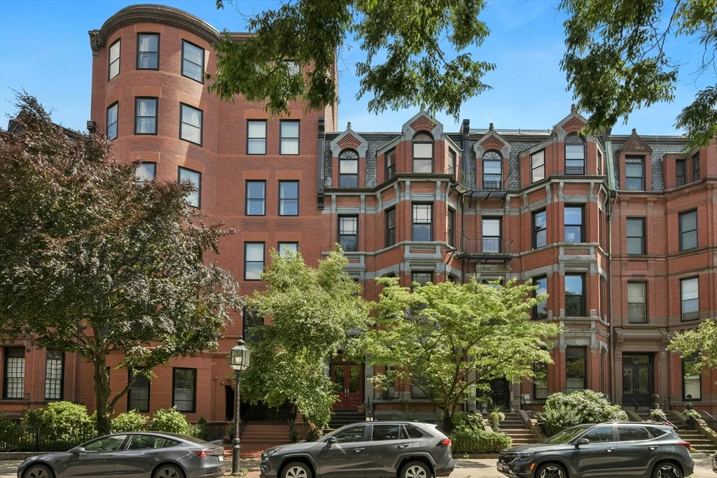 3 bed, 2 bath apartment for rent at 294 Commonwealth Ave Unit 2, Back Bay — photo 26 of 26