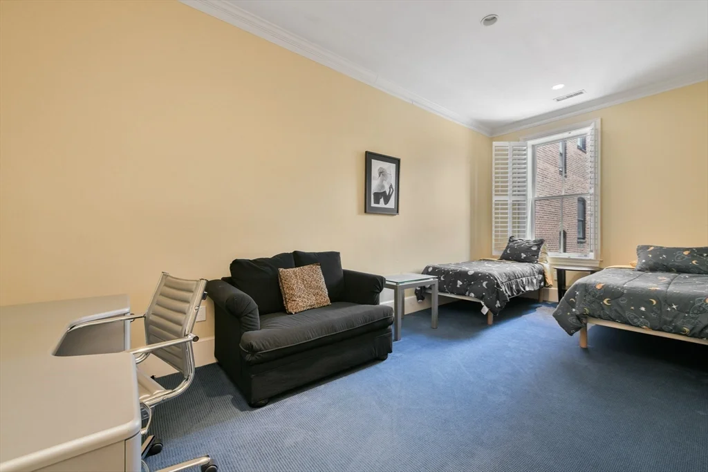 3 bed, 2 bath apartment for rent at 294 Commonwealth Ave Unit 2, Back Bay — photo 20 of 26