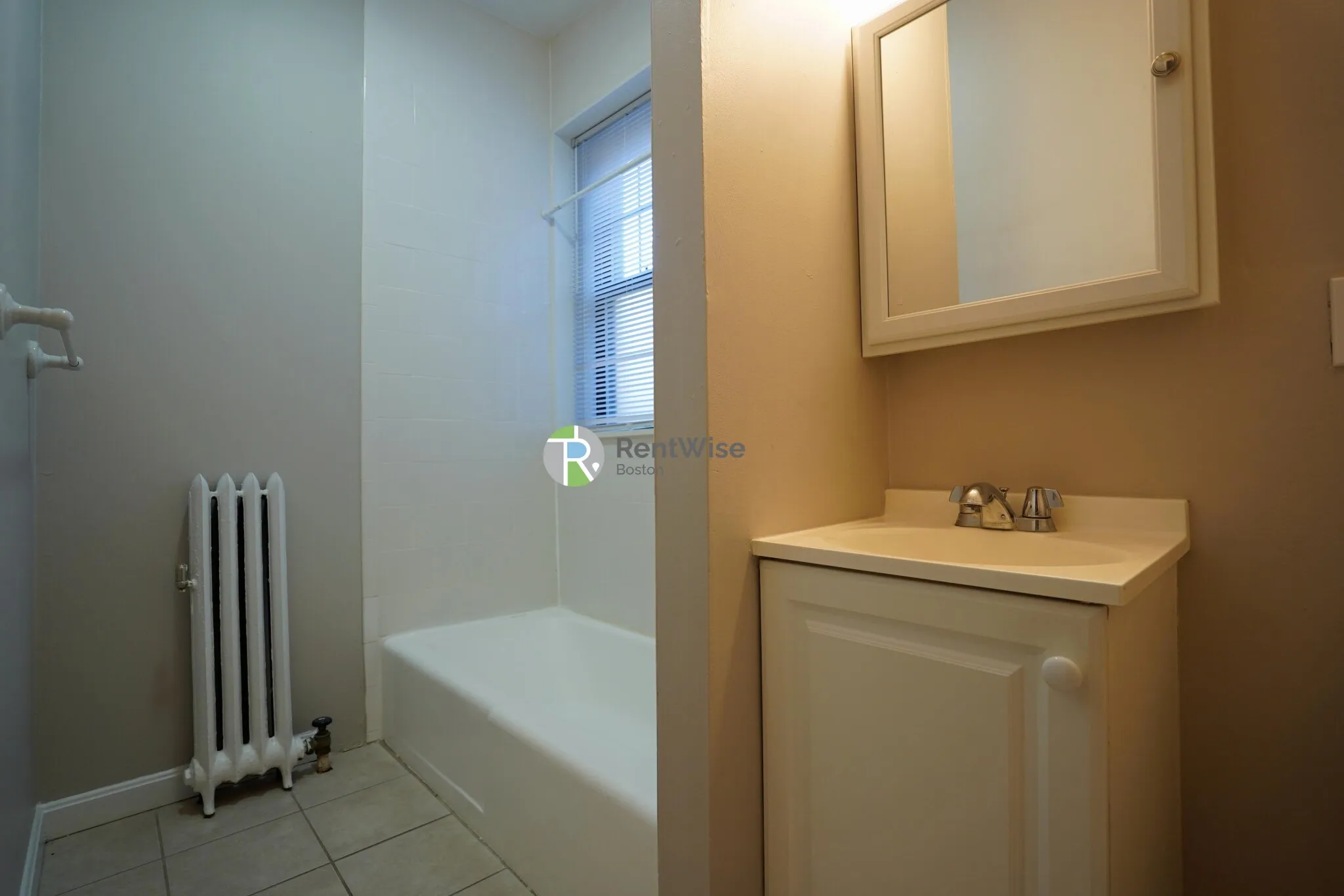 3 bed, 1 bath apartment for rent at 294 Harvard St Unit 2, Mid-Cambridge — photo 11 of 29