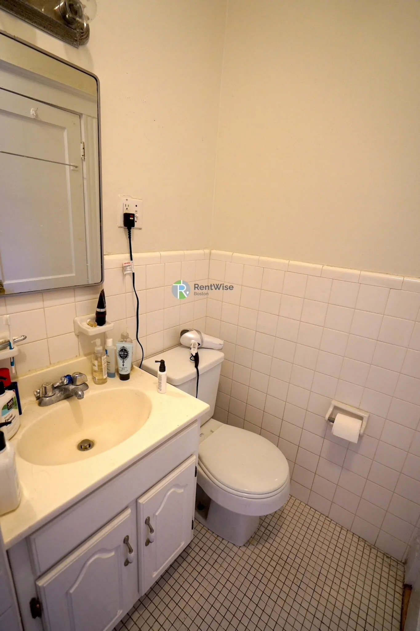 3 bed, 1 bath apartment for rent at 294 Harvard St Unit 4, Mid-Cambridge — photo 12 of 22