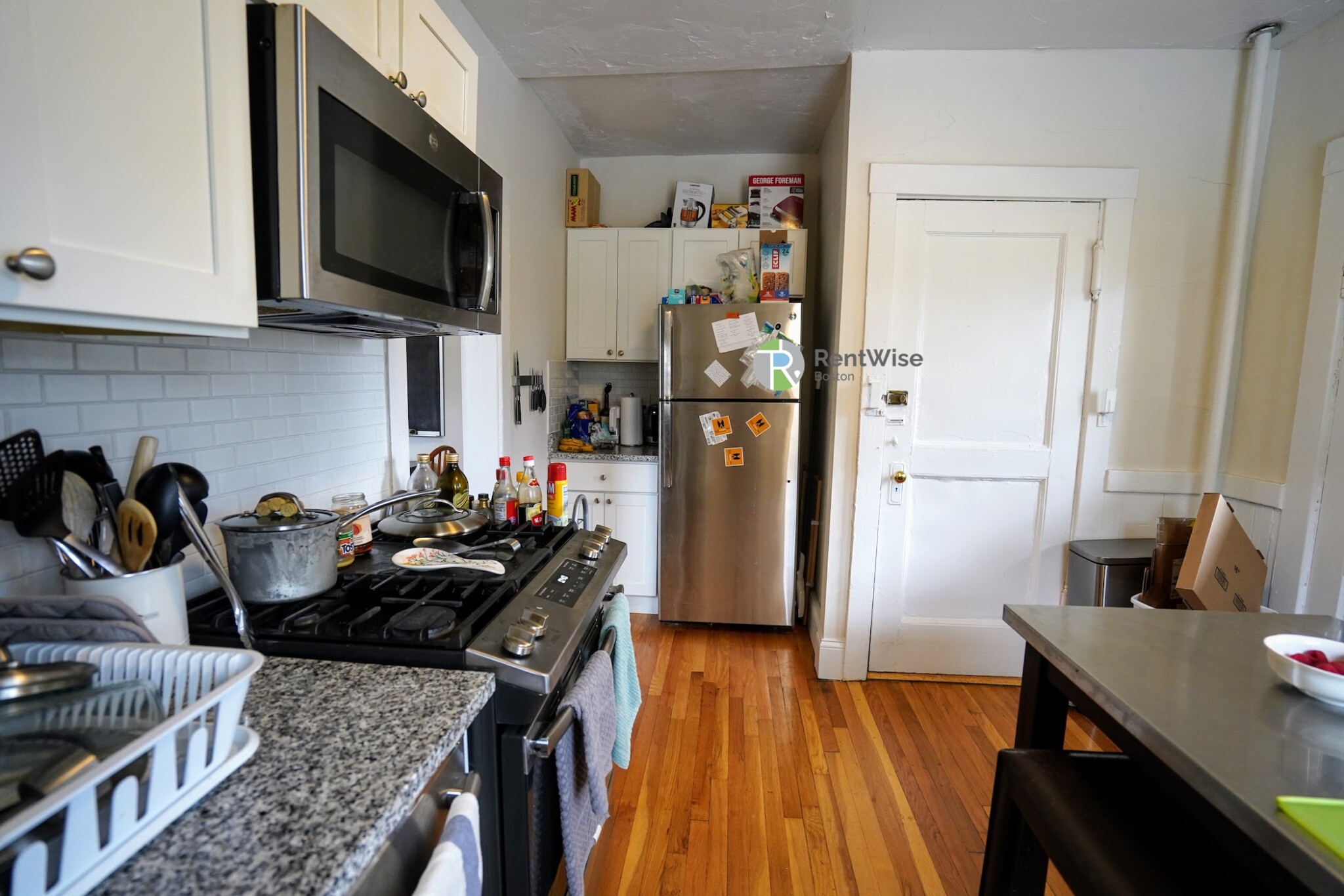3 bed, 1 bath apartment for rent at 294 Harvard St Unit 6, Mid-Cambridge — photo 5 of 20