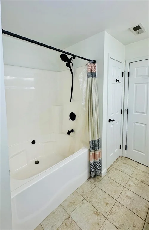 3 bed, 2 bath apartment for rent at 294 Hayden Rowe St Unit 294, Hopkinton — photo 17 of 24