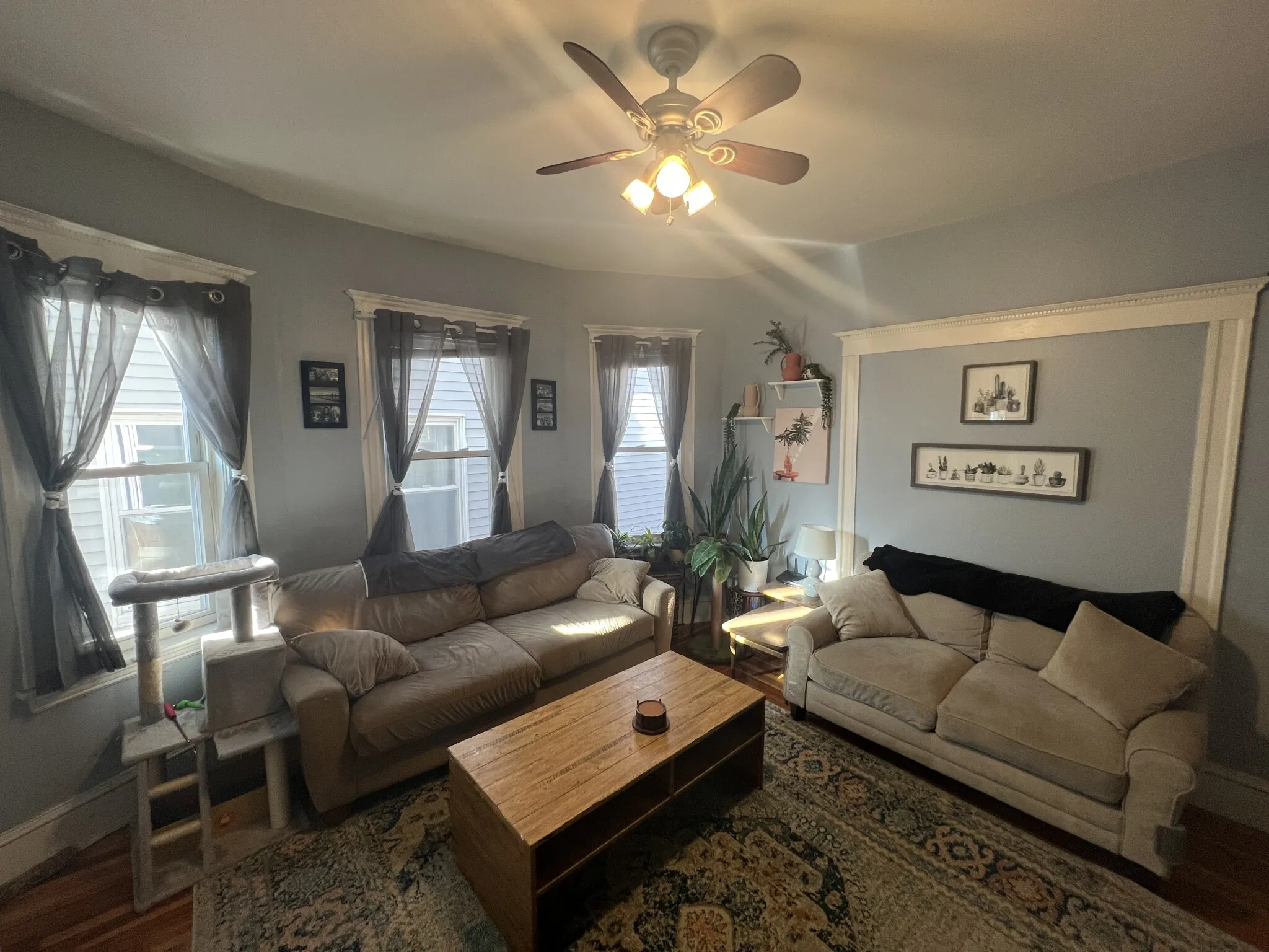 3 bed, 1 bath apartment for rent at 294 Highland Ave Unit 2, Powder House Square — photo 4 of 26