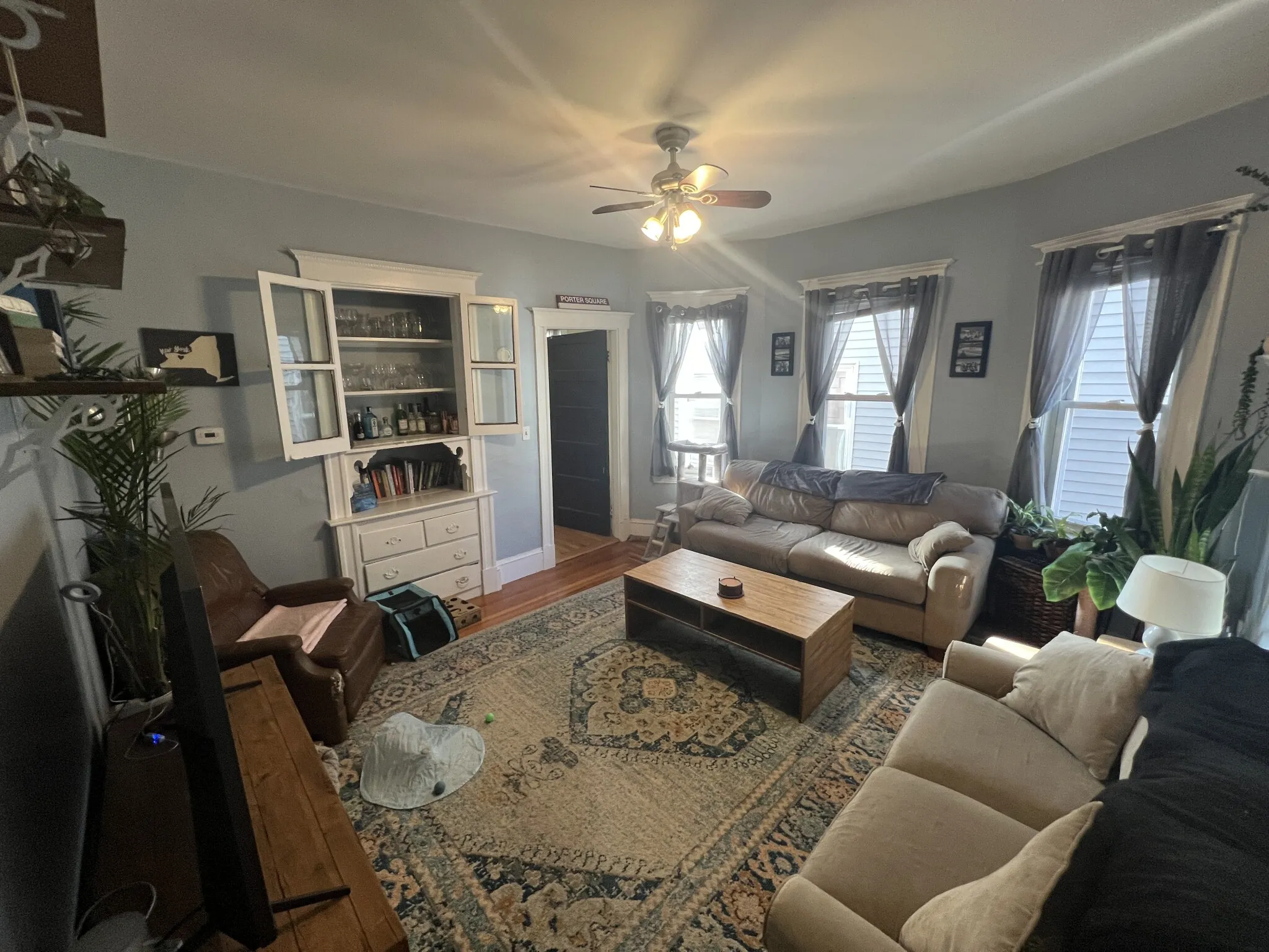 3 bed, 1 bath apartment for rent at 294 Highland Ave Unit 2, Powder House Square — photo 1 of 26
