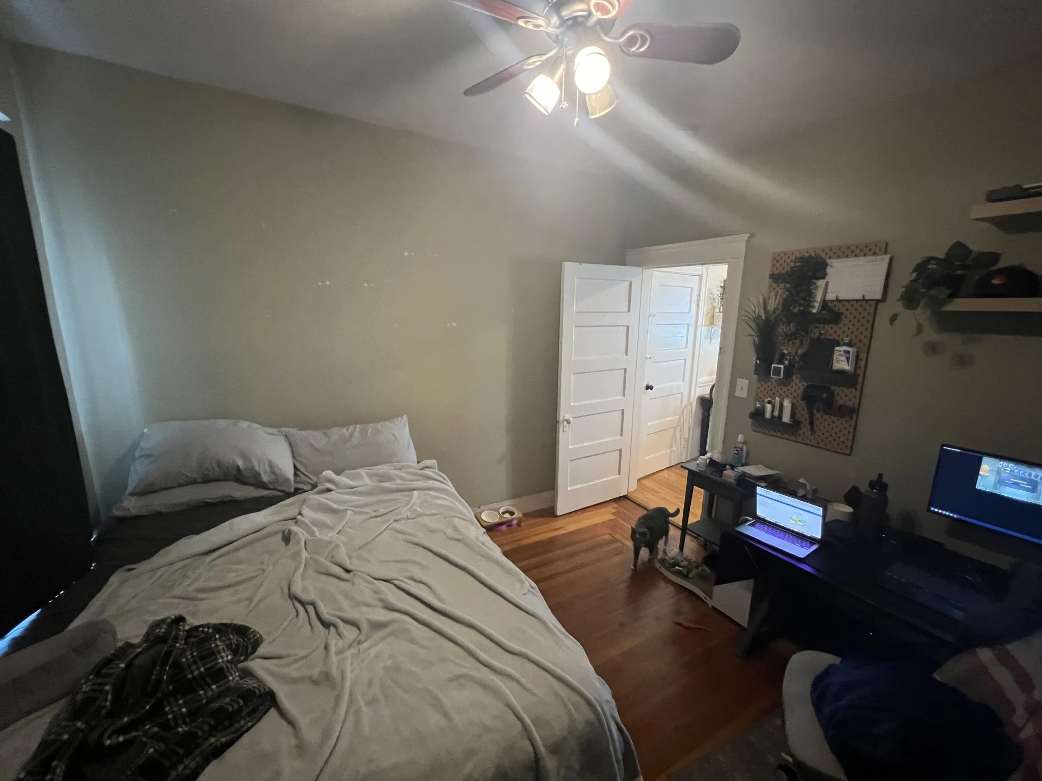 3 bed, 1 bath apartment for rent at 294 Highland Ave Unit 2, Powder House Square — photo 20 of 26
