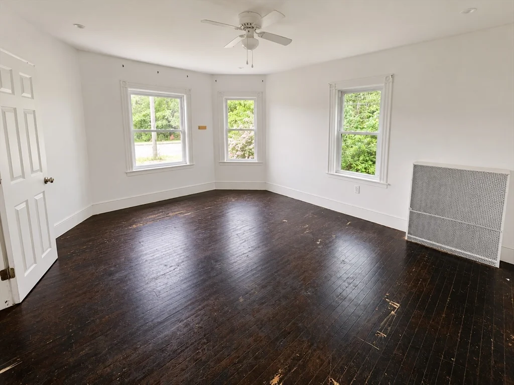 5 bed, 2 bath apartment for rent at 294 Plymouth St, Bridgewater — photo 12 of 16