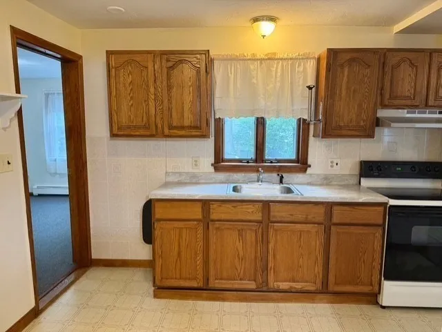 1 bed, 1 bath apartment for rent at 294 Pond St Unit 1, Braintree — photo 2 of 15