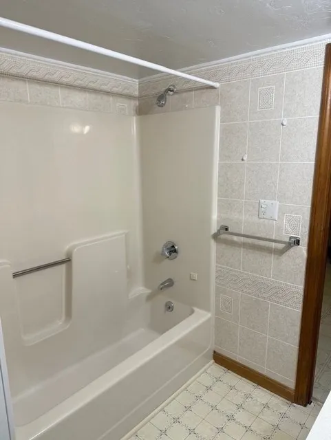 1 bed, 1 bath apartment for rent at 294 Pond St Unit 1, Braintree — photo 10 of 15