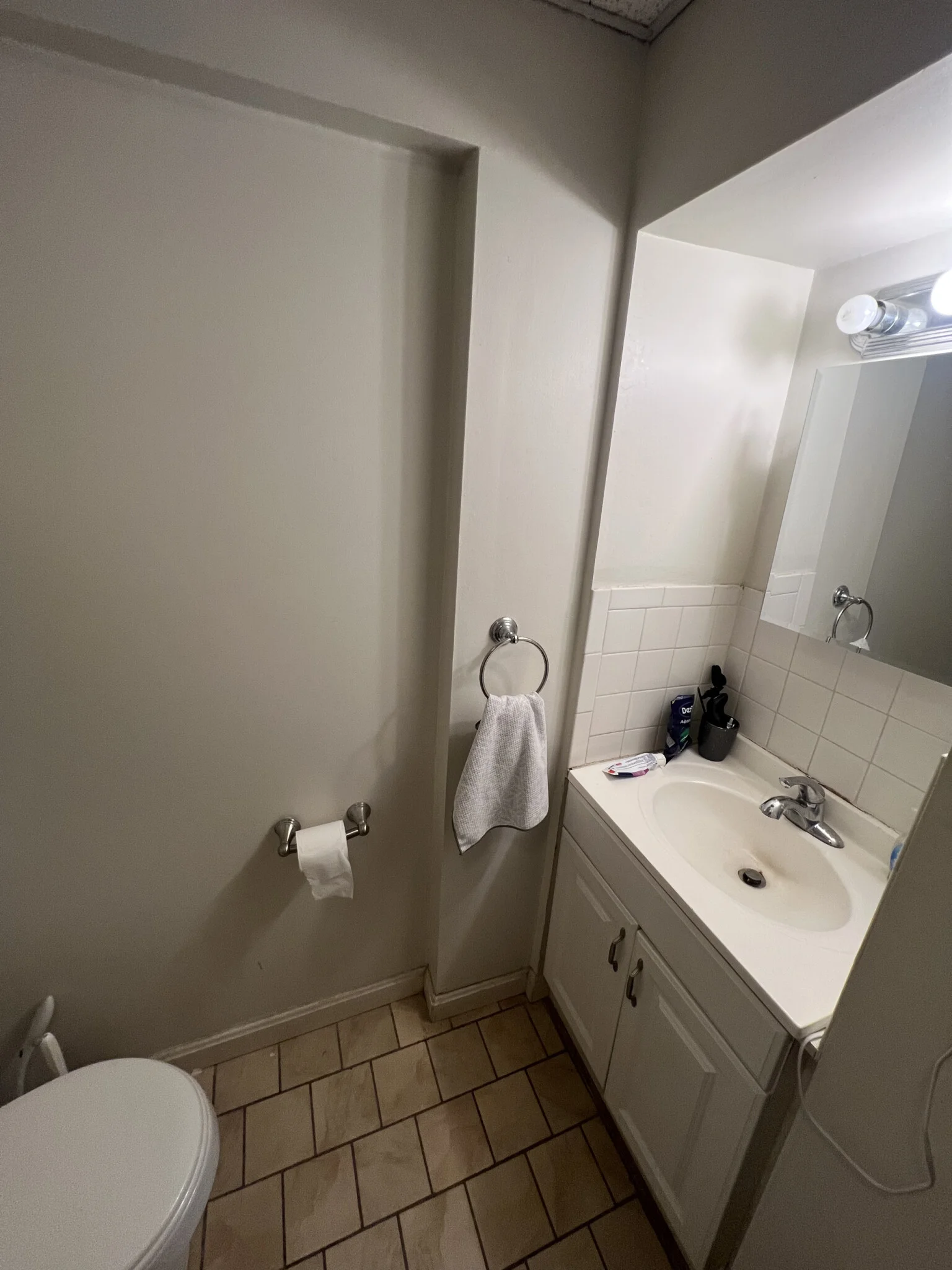 2 bed, 1 bath apartment for rent at 294 Prospect St Unit X, Wellington-Harrington — photo 14 of 16