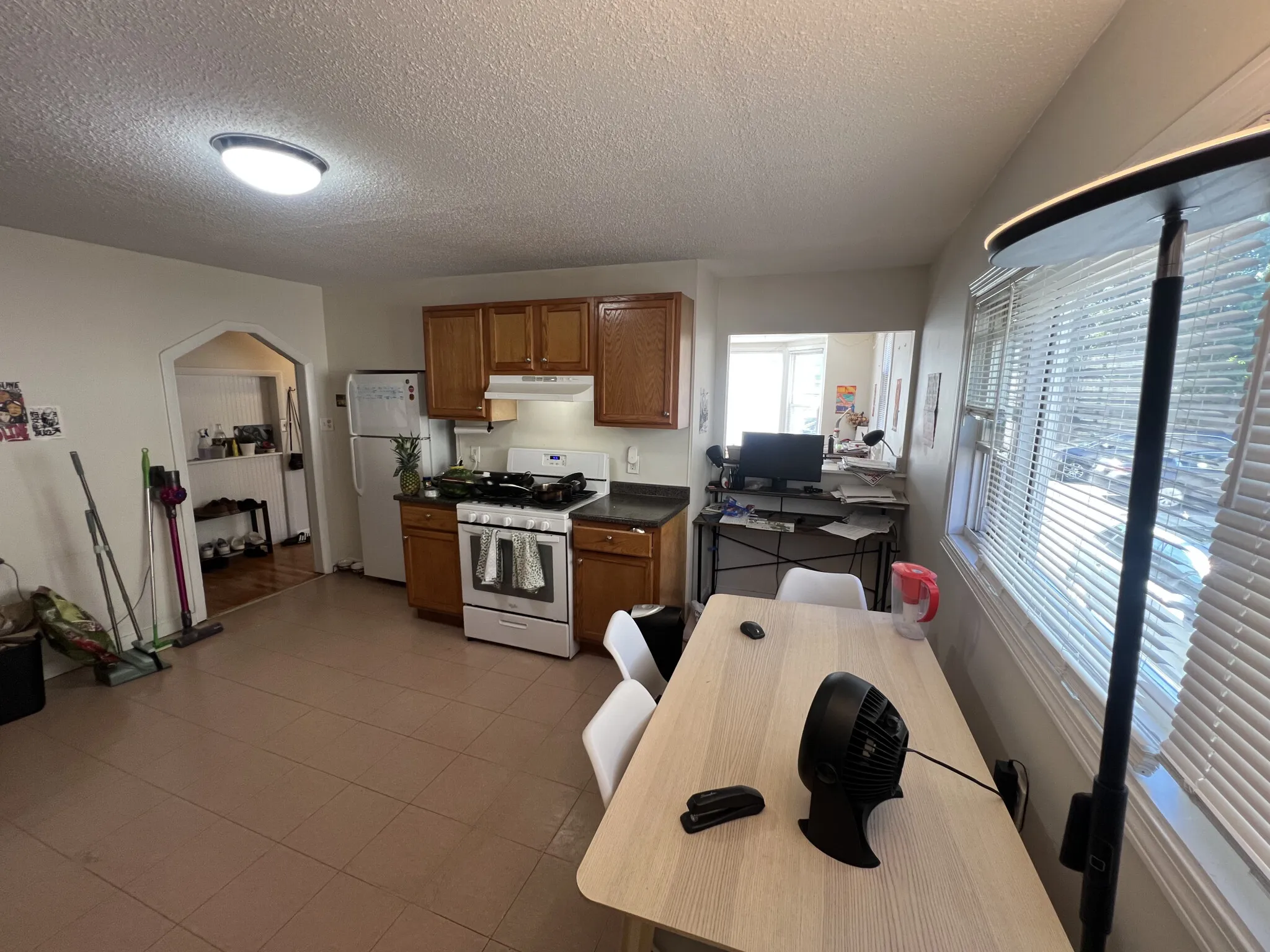 2 bed, 1 bath apartment for rent at 294 Prospect St Unit X, Wellington-Harrington — photo 4 of 16