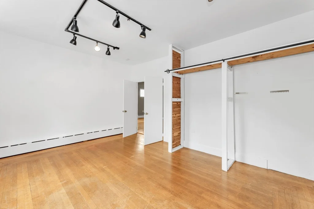4 bed, 2 bath apartment for rent at 294 South St Unit 1, Jamaica Plain — photo 10 of 21