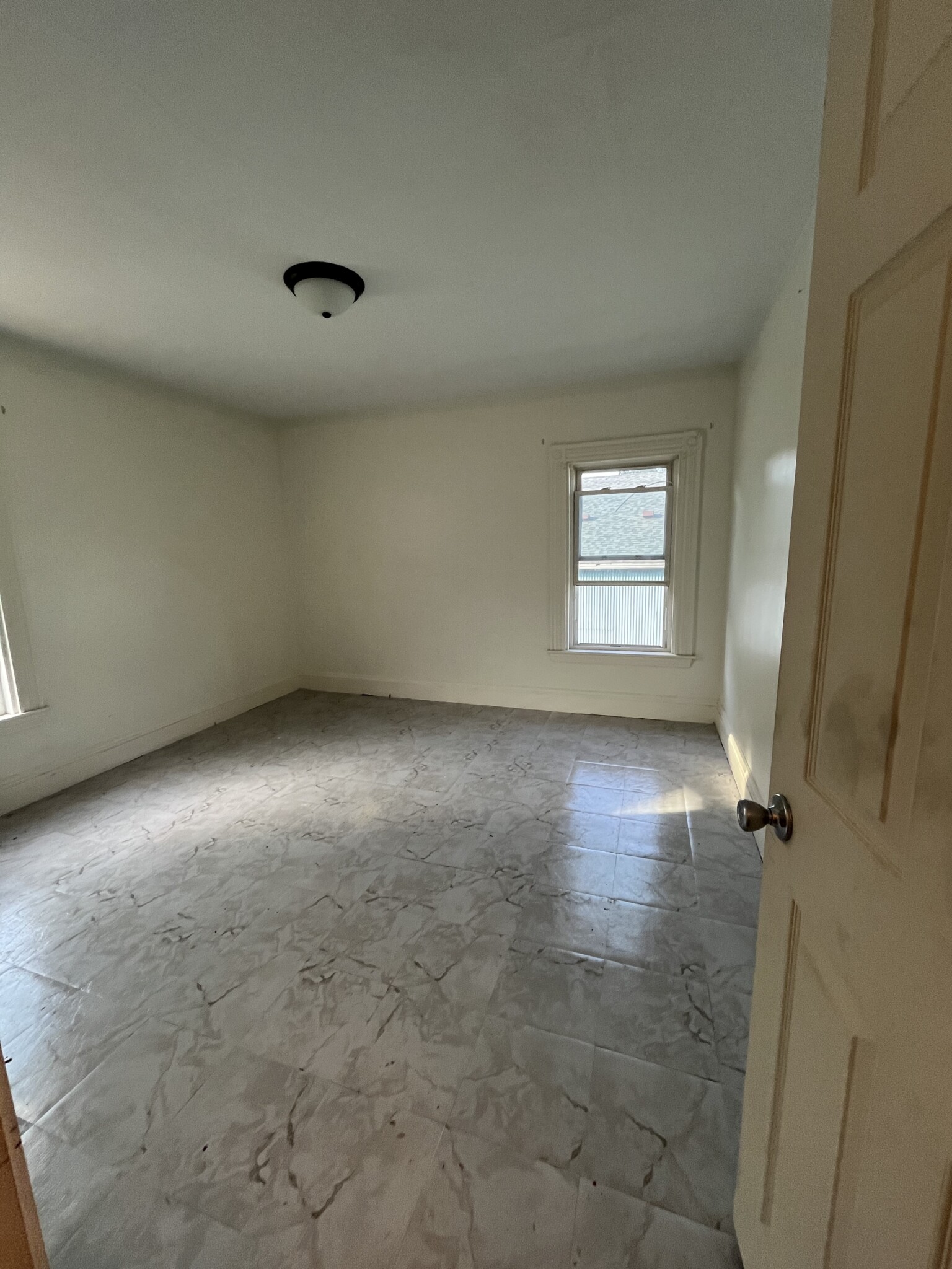 4 bed, 1 bath apartment for rent at 294 Whiting Ave, East Dedham — photo 9 of 15