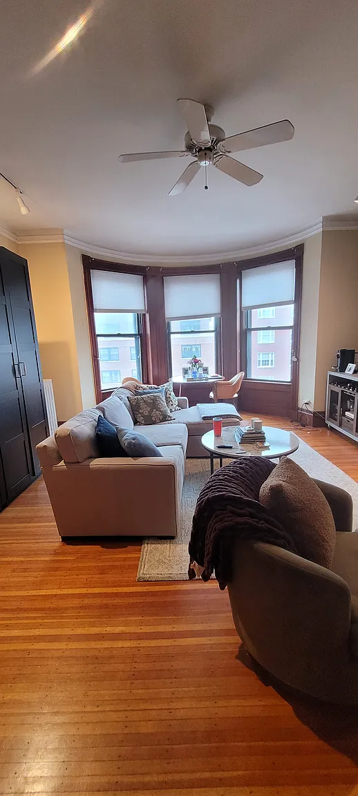 1 bed, 1 bath apartment for rent at 295 Beacon St Unit 53, Back Bay