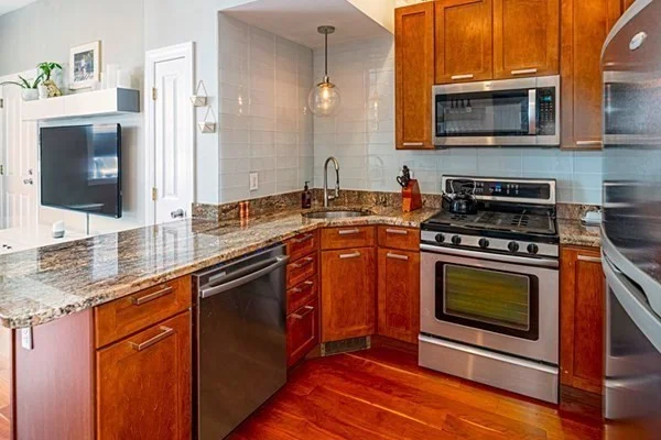 1 bed, 1 bath apartment for rent at 295 D St Unit 1, South Boston — photo 2 of 12