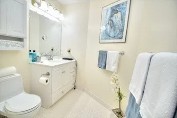 2 bed, 2 bath apartment for rent at 295 Lynn Shore Dr Unit 307, Lynn — photo 17 of 25
