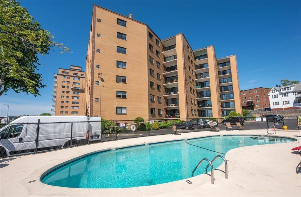 2 bed, 1 bath apartment for rent at 295 Lynn Shore Dr Unit 705, Diamond District — photo 15 of 21