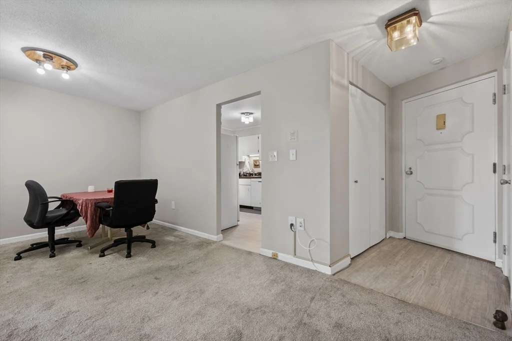 2 bed, 1 bath apartment for rent at 295 Lynn Shore Dr Unit 705, Diamond District — photo 8 of 21