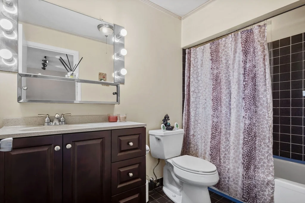 2 bed, 1 bath apartment for rent at 295 Lynn Shore Dr Unit 705, Diamond District — photo 12 of 21