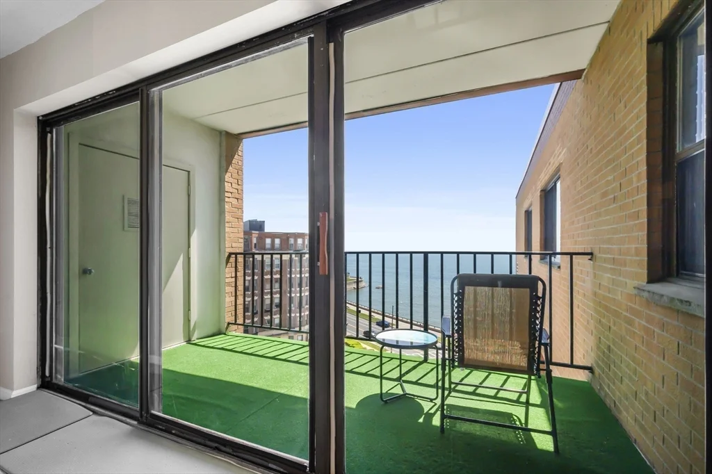 2 bed, 1 bath apartment for rent at 295 Lynn Shore Dr Unit 705, Diamond District — photo 11 of 21