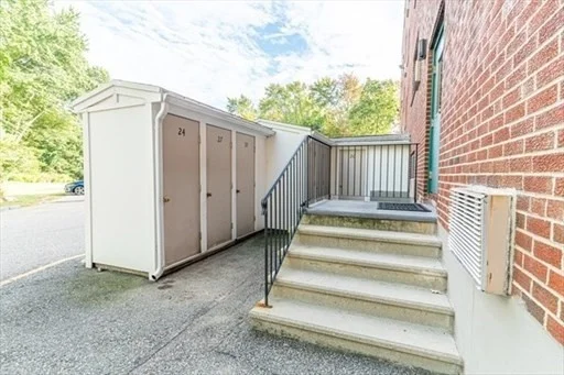 1 bed, 1 bath apartment for rent at 295 Main St Unit 24, Reading — photo 14 of 14