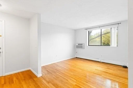 1 bed, 1 bath apartment for rent at 295 Main St Unit 24, Reading — photo 12 of 14