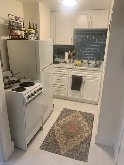 Studio bed, 1 bath apartment for rent at 295 Newbury St Unit 2, Back Bay — photo 2 of 9