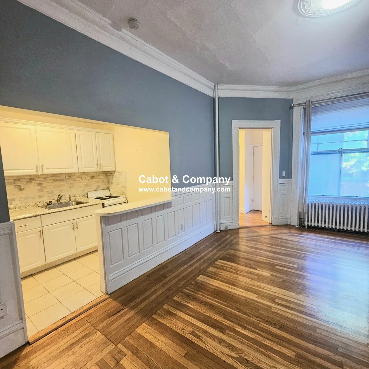 2 bed, 1 bath apartment for rent at 295 Newbury St Unit 5, Back Bay — photo 2 of 8