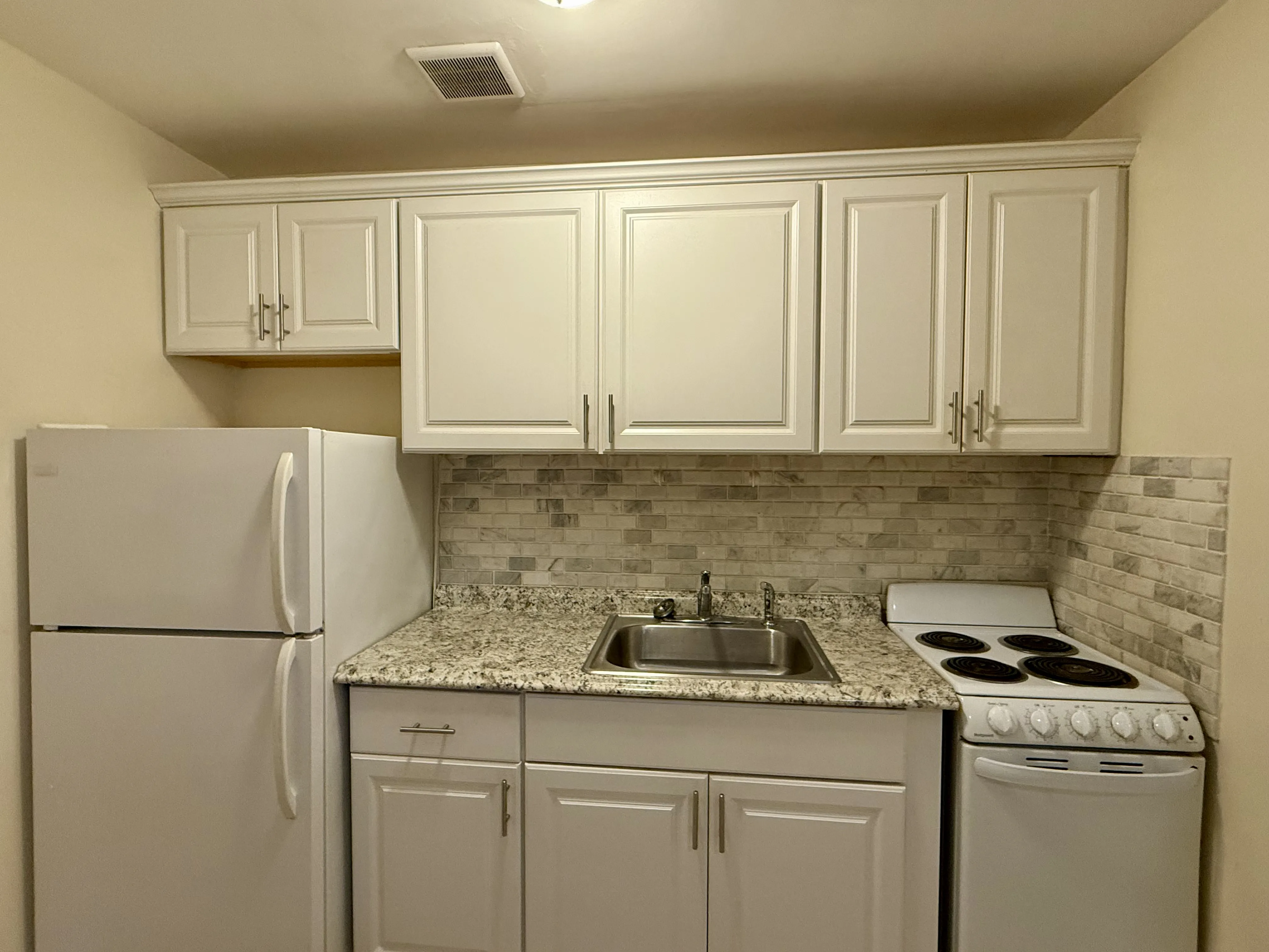 2 bed, 1 bath apartment for rent at 295 Newbury St Unit 5A, Back Bay — photo 4 of 16