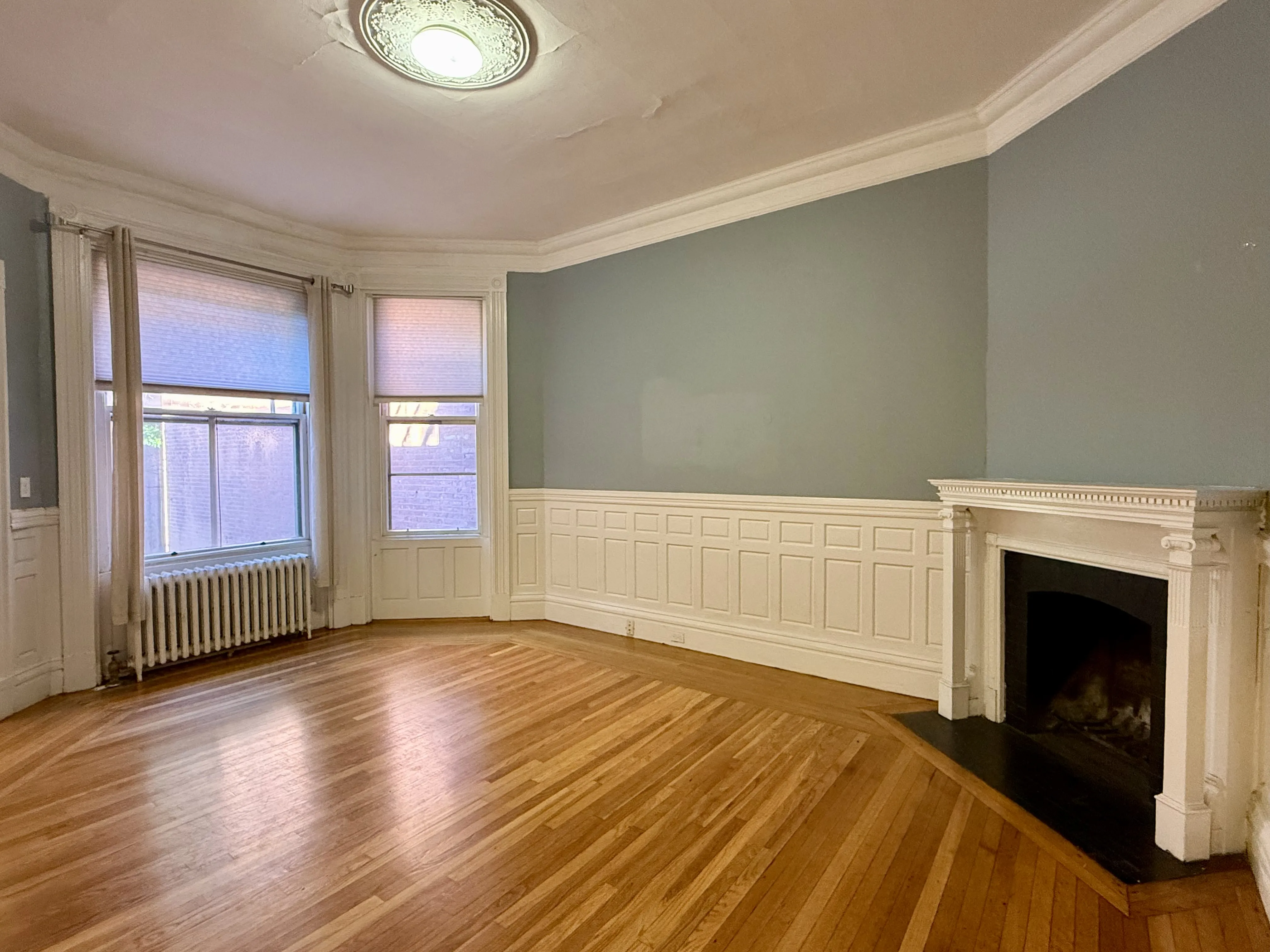 2 bed, 1 bath apartment for rent at 295 Newbury St Unit 5A, Back Bay — photo 1 of 16