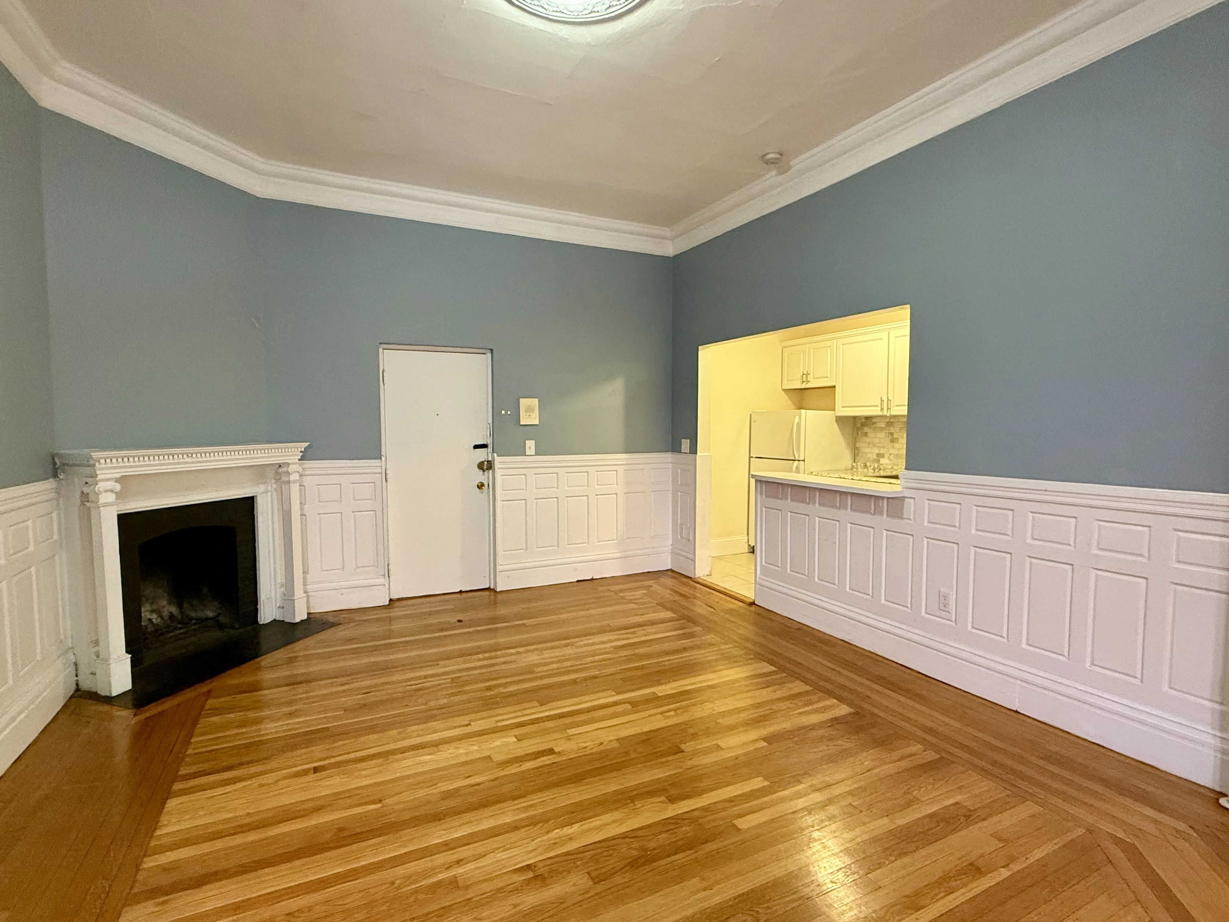 2 bed, 1 bath apartment for rent at 295 Newbury St Unit 5A, Back Bay — photo 3 of 16