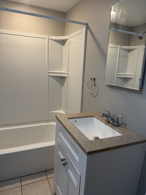 2 bed, 1.5 bath apartment for rent at 295 Shirley St Unit 1, Winthrop — photo 5 of 9