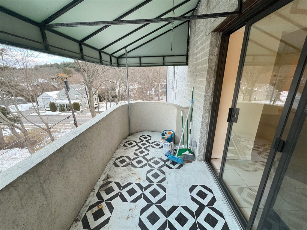 2 bed, 2 bath apartment for rent at 295 West Wyoming Ave Unit 9C, Stoneham — photo 5 of 22
