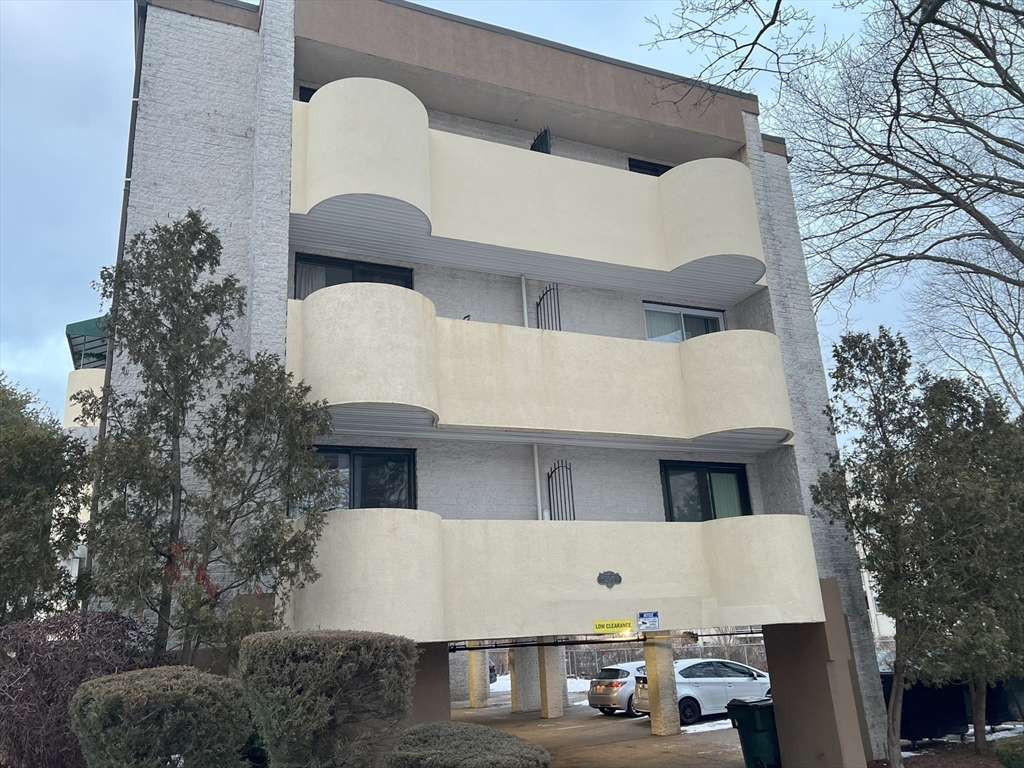 2 bed, 2 bath apartment for rent at 295 West Wyoming Ave Unit 9C, Stoneham — photo 18 of 22
