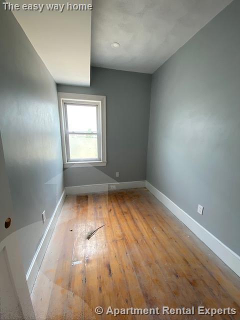 3 bed, 1 bath apartment for rent at 295 Windsor St Unit 2, Kendall Square — photo 2 of 6