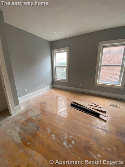 3 bed, 1 bath apartment for rent at 295 Windsor St Unit 2, Kendall Square — photo 4 of 6